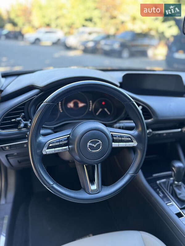 Седан Mazda 3 2019 в Киеве