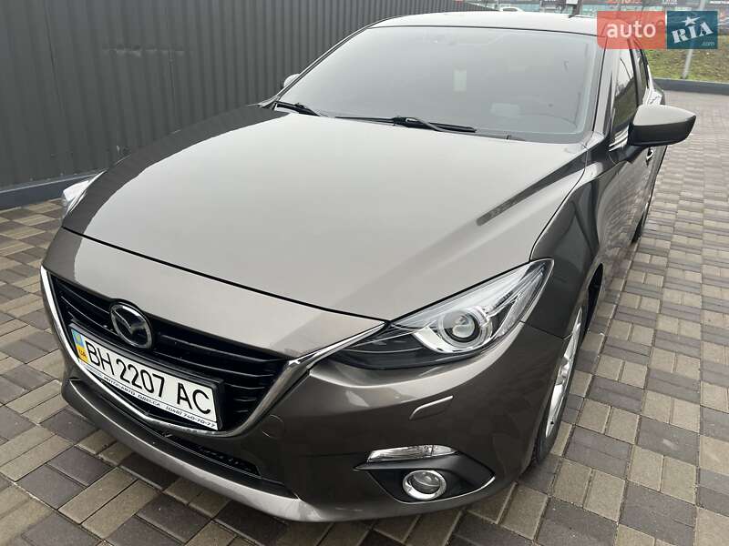Седан Mazda 3 2016 в Києві