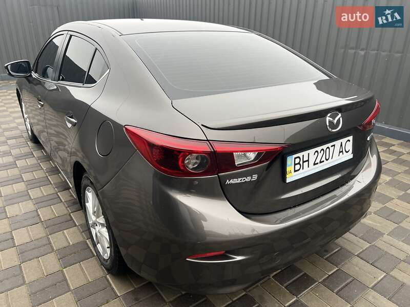 Седан Mazda 3 2016 в Києві