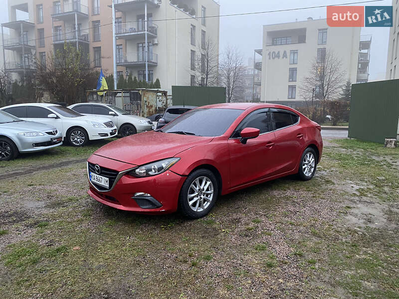 Седан Mazda 3 2015 в Киеве