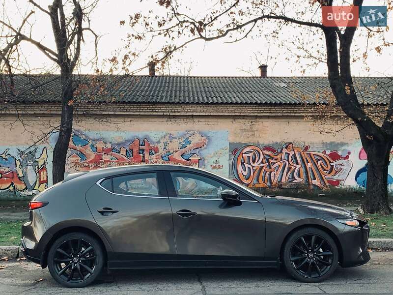 Хэтчбек Mazda 3 2019 в Николаеве