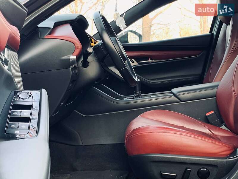 Хэтчбек Mazda 3 2019 в Николаеве