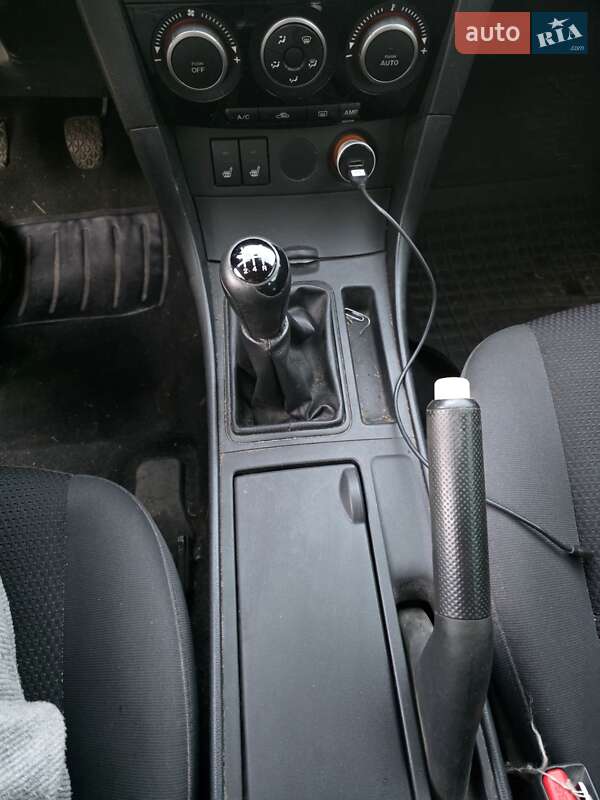 Седан Mazda 3 2008 в Киеве