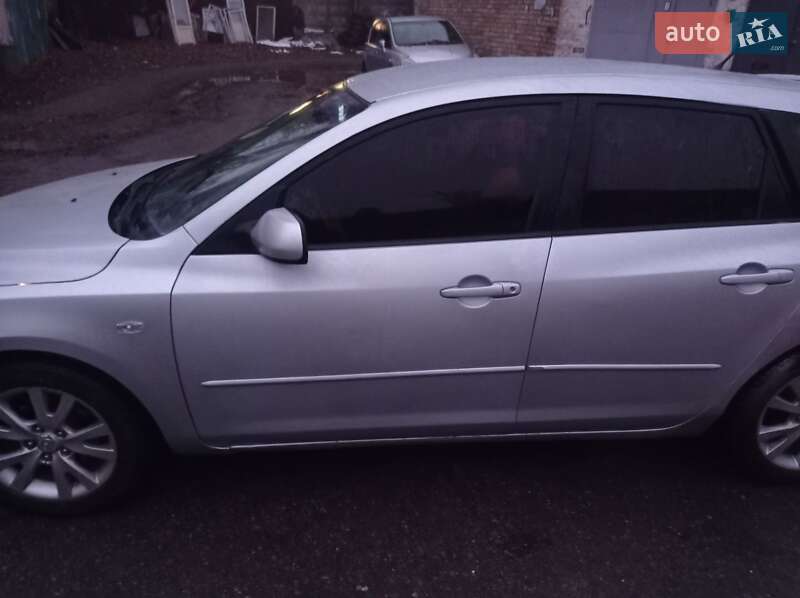 Хетчбек Mazda 3 2006 в Києві фото Хетчбек Mazda 3 2006 в Києві