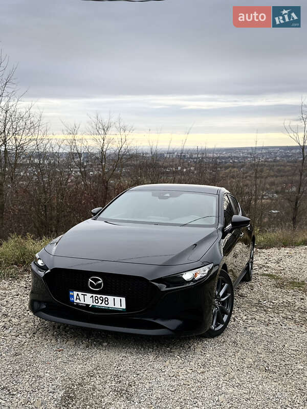 Хетчбек Mazda 3 2019 в Івано-Франківську
