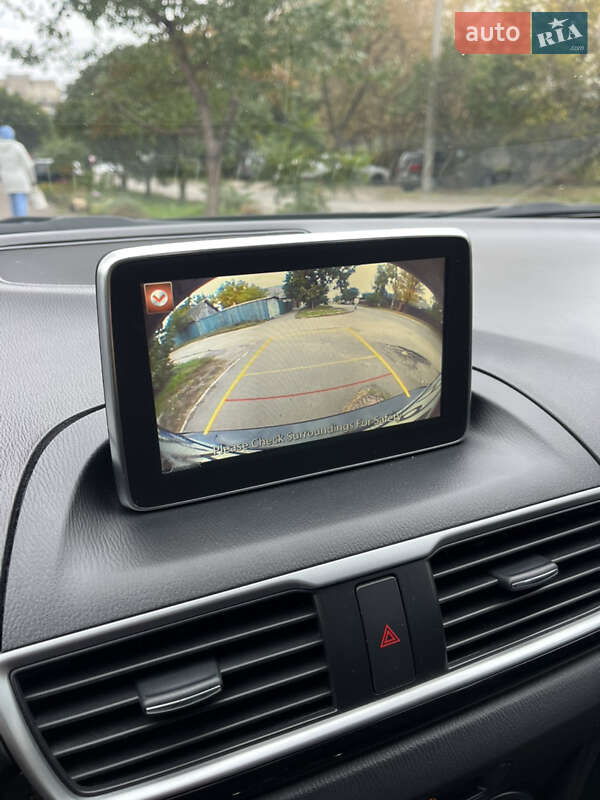 Седан Mazda 3 2015 в Черкасах