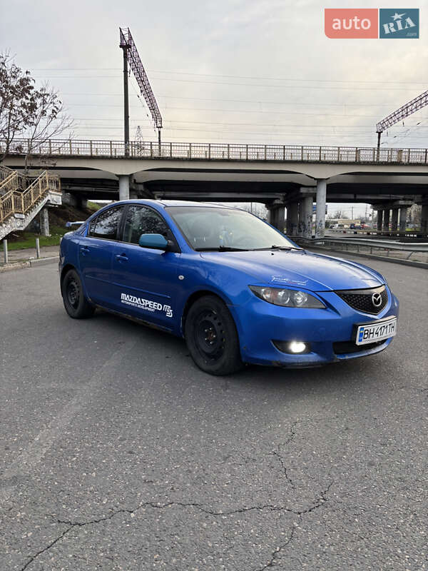 Седан Mazda 3 2004 в Одессе