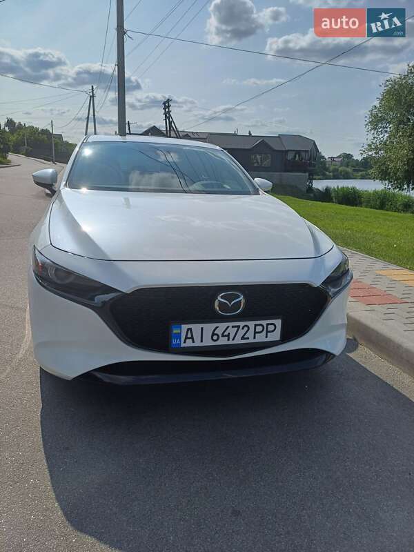 Хэтчбек Mazda 3 2021 в Киеве