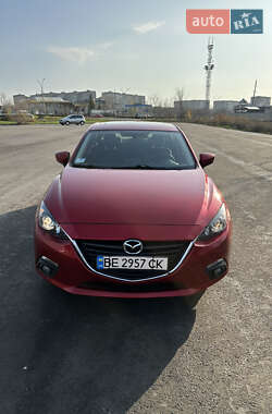 Хэтчбек Mazda 3 2015 в Южноукраинске