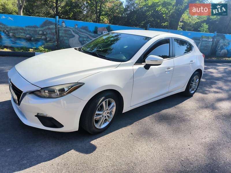 Хэтчбек Mazda 3 2014 в Никополе