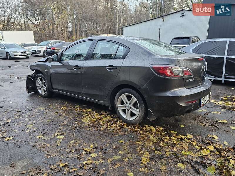 Mazda 3 2013