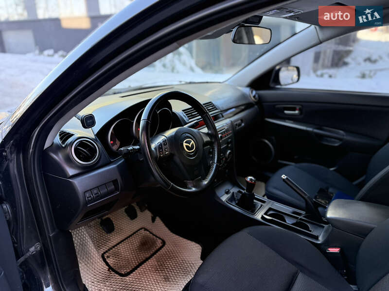 Седан Mazda 3 2007 в Львове