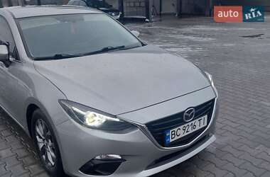 Седан Mazda 3 2015 в Львові