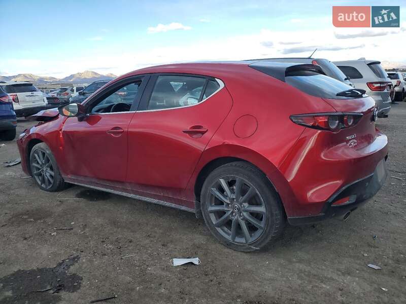 Хетчбек Mazda 3 2021 в Запоріжжі