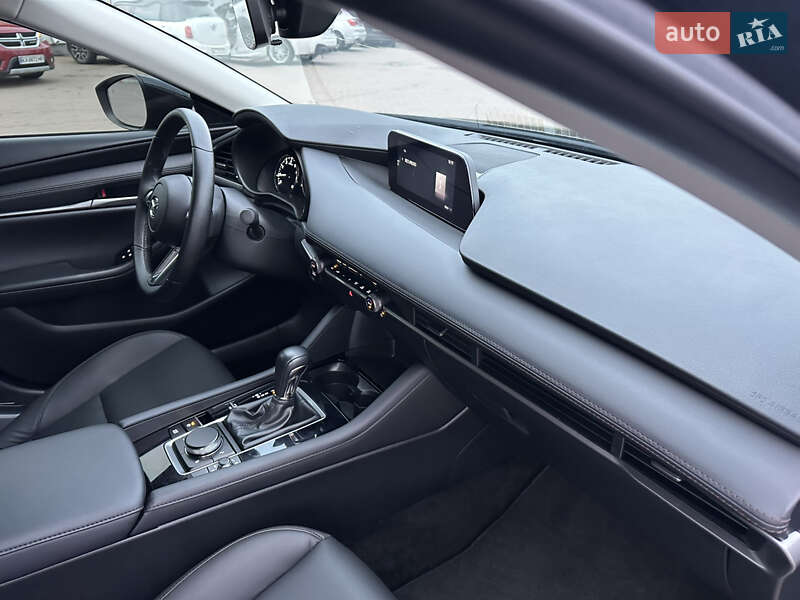 Седан Mazda 3 2024 в Киеве фото 45 Седан Mazda 3 2024 в Киеве