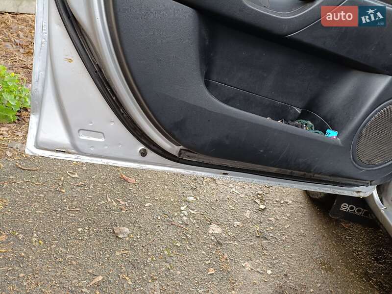 Седан Mazda 3 2006 в Сквирі