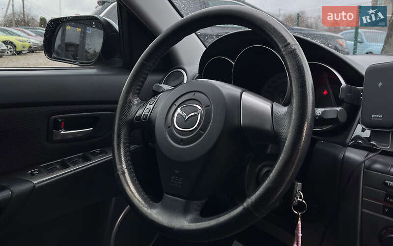 Хэтчбек Mazda 3 2006 в Коломые
