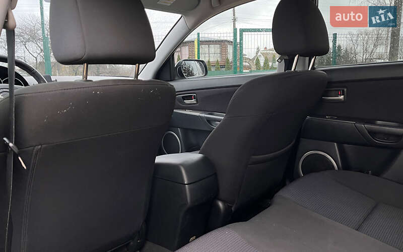 Хэтчбек Mazda 3 2006 в Коломые