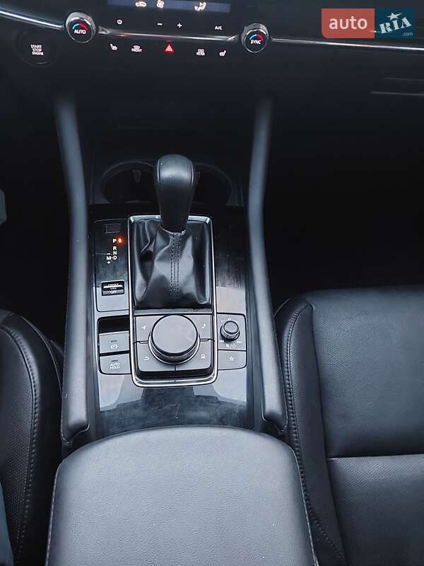 Седан Mazda 3 2023 в Дніпрі