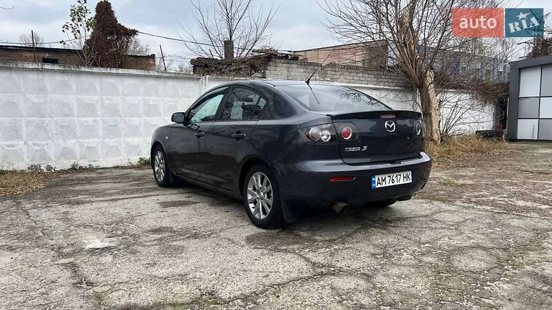 Седан Mazda 3 2008 в Киеве