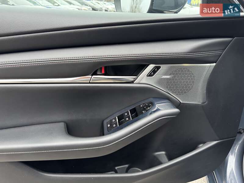 Хэтчбек Mazda 3 2019 в Днепре