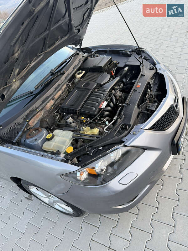 Хэтчбек Mazda 3 2004 в Черновцах