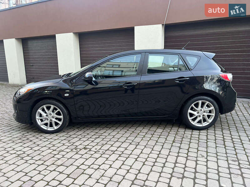 Хэтчбек Mazda 3 2011 в Коломые