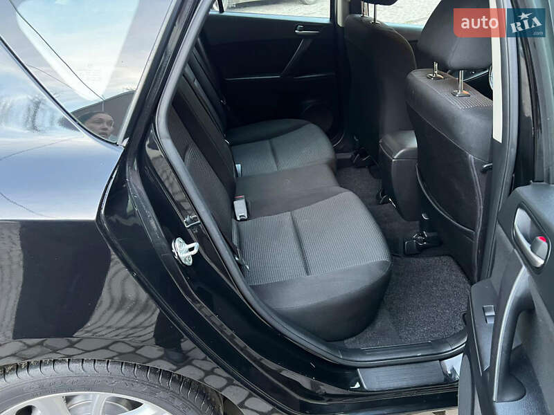 Хэтчбек Mazda 3 2011 в Коломые