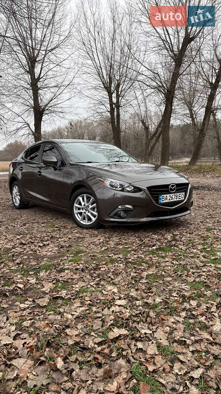 Mazda 3 2015
