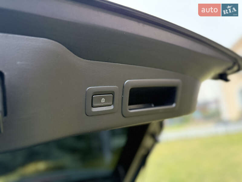 Хэтчбек Mazda 3 2019 в Киеве