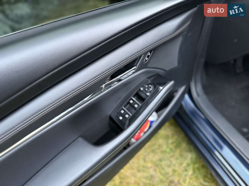 Хэтчбек Mazda 3 2019 в Киеве