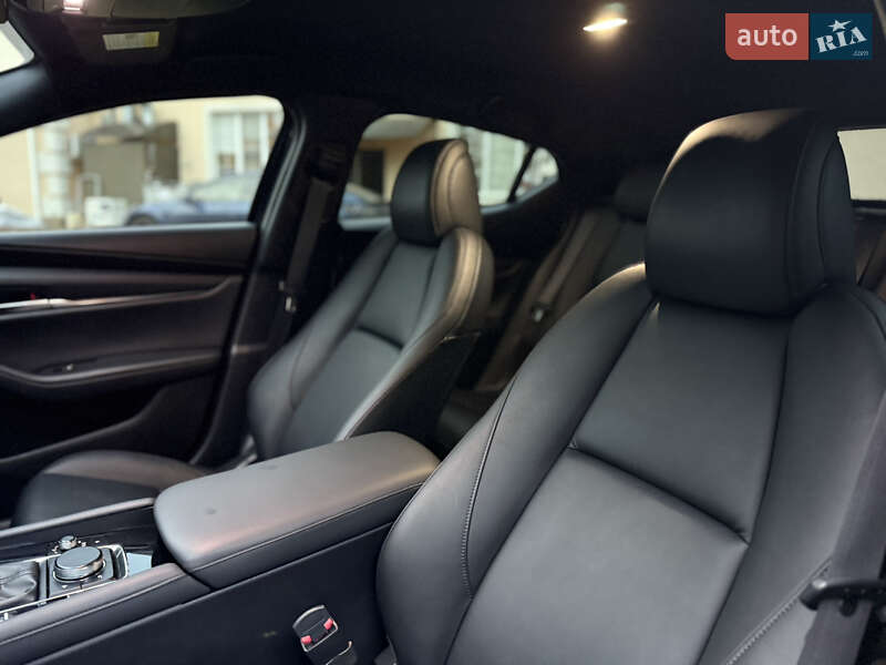 Хэтчбек Mazda 3 2019 в Киеве