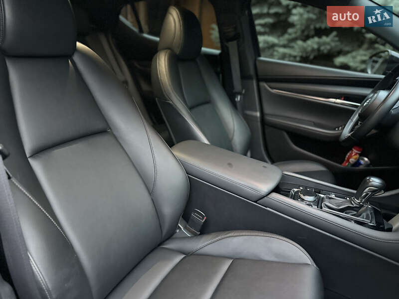 Хэтчбек Mazda 3 2019 в Киеве