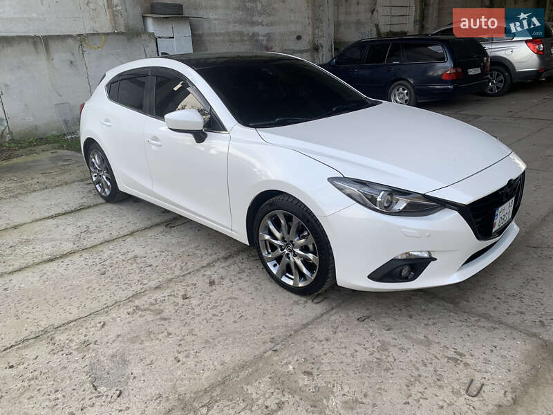 Хэтчбек Mazda 3 2015 в Одессе
