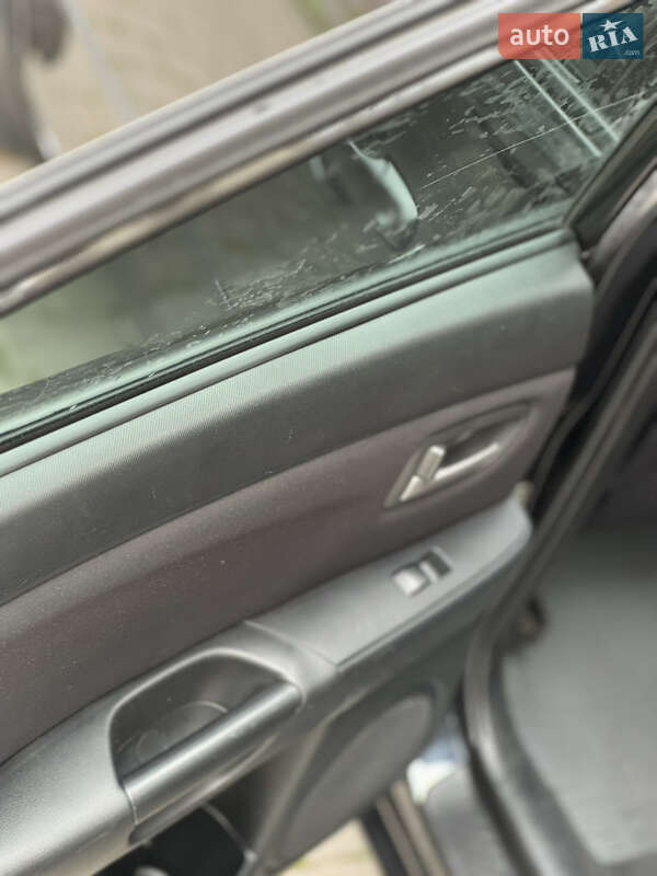 Седан Mazda 3 2006 в Одессе