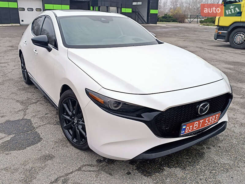Хетчбек Mazda 3 2021 в Дніпрі
