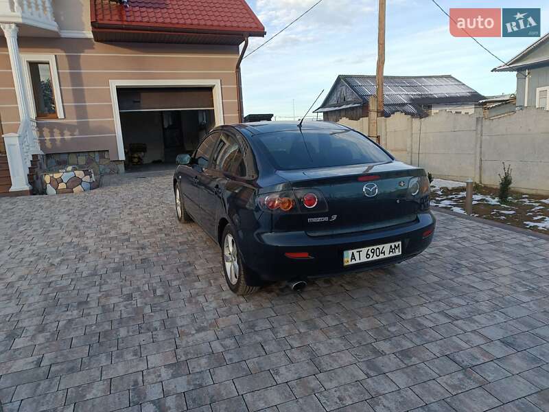 Седан Mazda 3 2005 в Надвірній