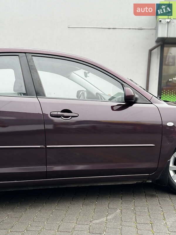 Седан Mazda 3 2007 в Тернополі