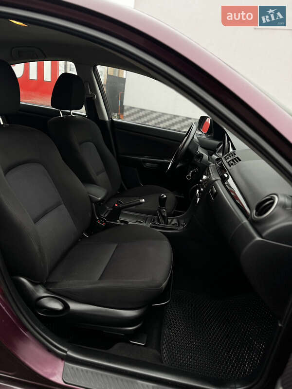 Седан Mazda 3 2007 в Тернополі