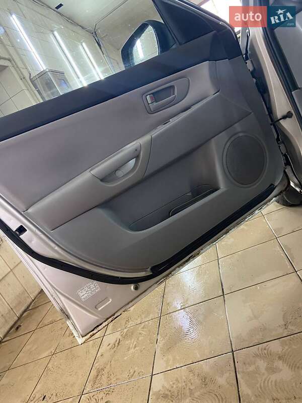 Хетчбек Mazda 3 2004 в Мерефа фото 15 Хетчбек Mazda 3 2004 в Мерефа