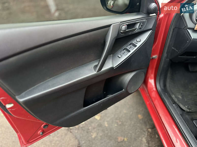Седан Mazda 3 2009 в Києві