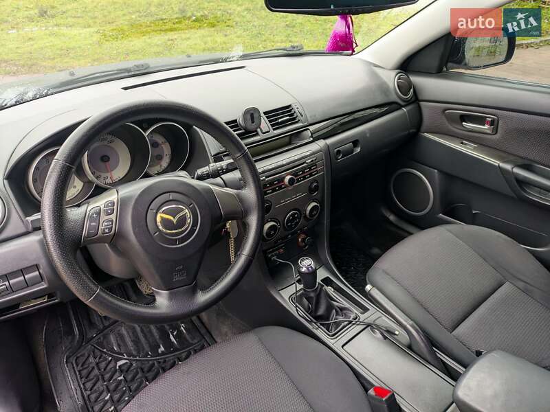 Хэтчбек Mazda 3 2007 в Калуше