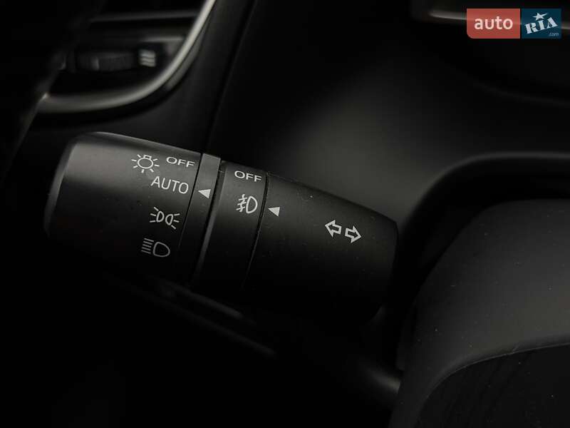 Хетчбек Mazda 3 2015 в Києві фото 18 Хетчбек Mazda 3 2015 в Києві