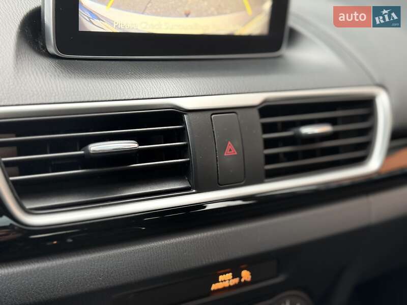 Хетчбек Mazda 3 2015 в Києві фото 21 Хетчбек Mazda 3 2015 в Києві