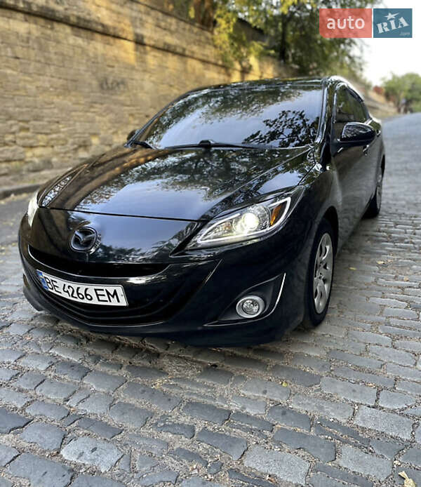 Седан Mazda 3 2012 в Миколаєві