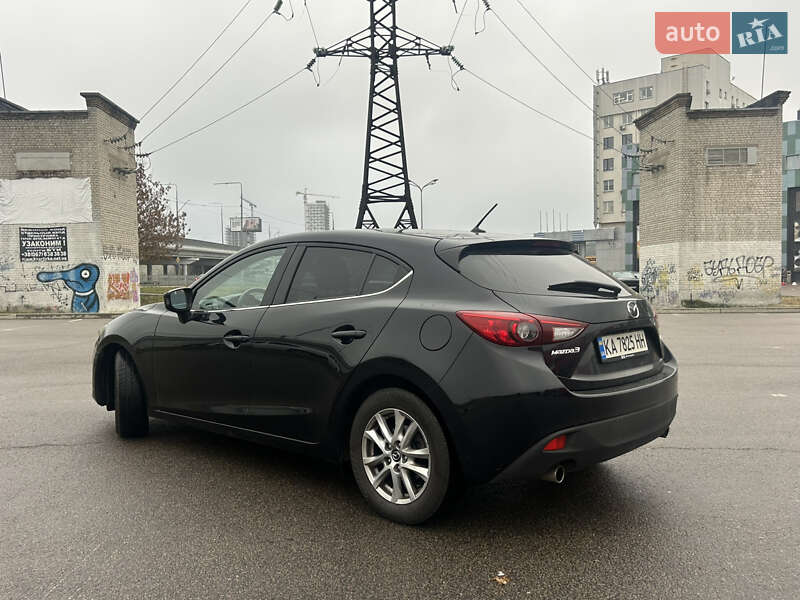 Хэтчбек Mazda 3 2016 в Киеве