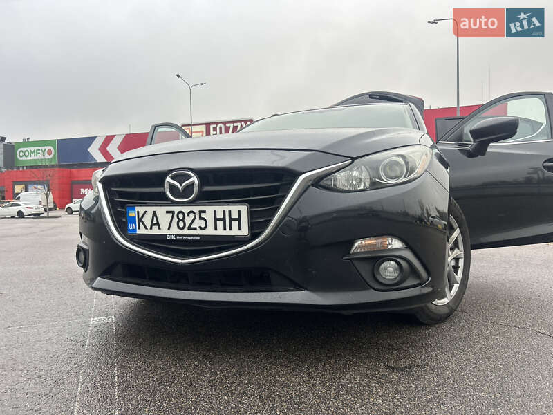 Хэтчбек Mazda 3 2016 в Киеве