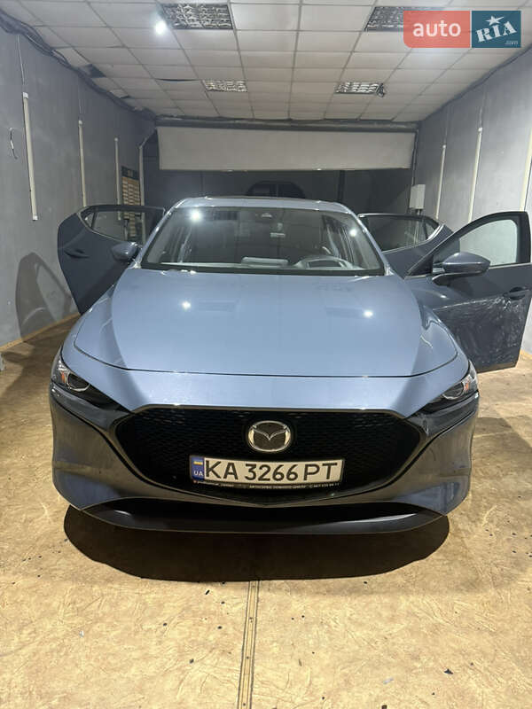 Хетчбек Mazda 3 2021 в Києві