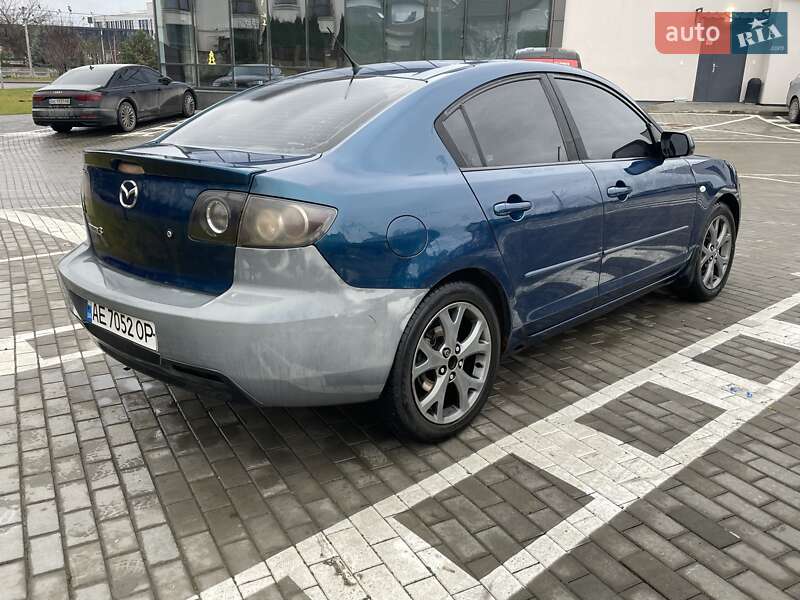 Седан Mazda 3 2007 в Ровно
