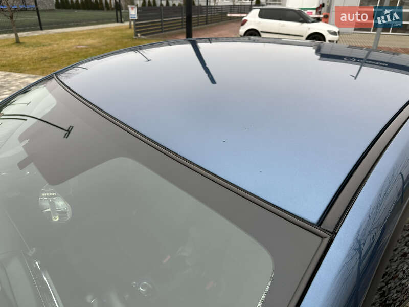 Седан Mazda 3 2017 в Мукачево